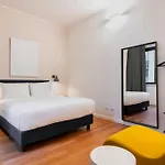 Relstay - Montenapoleone Apartment *
