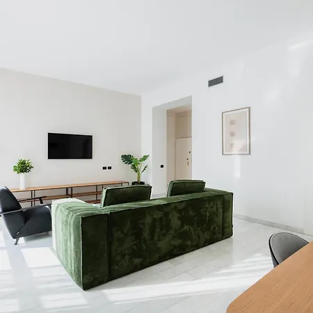 Relstay - Montenapoleone * Milano