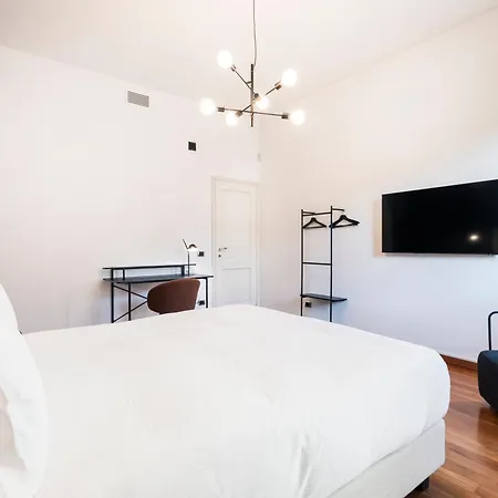 Apartment Relstay - Montenapoleone *