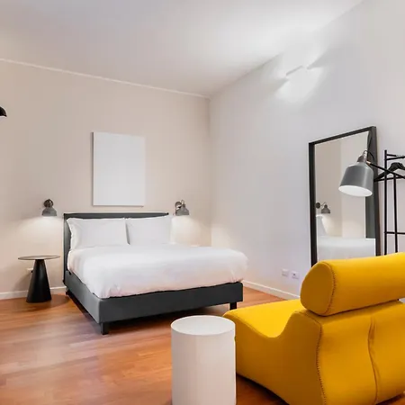 Relstay - Montenapoleone * Milano