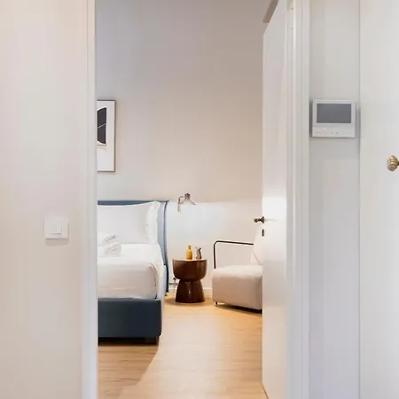 Apartament Relstay - Montenapoleone Mediolan