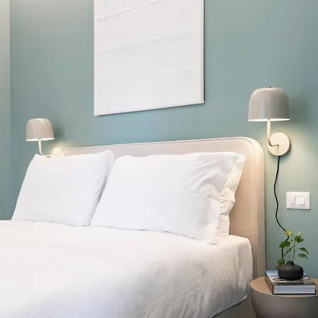 Apartment Relstay - Montenapoleone Milan