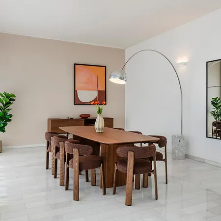 Relstay - Montenapoleone Milan