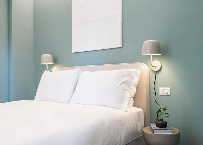 Apartment Relstay - Montenapoleone Milan