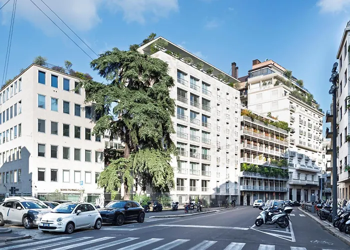 Apartment Relstay - Montenapoleone Milan