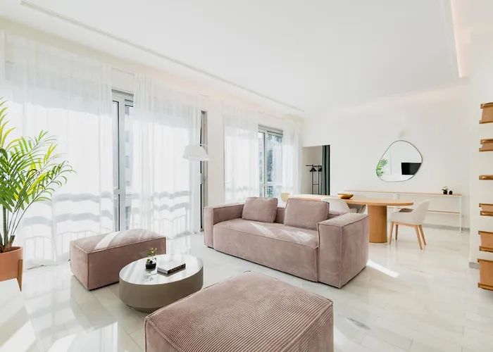 Apartment Relstay - Montenapoleone Milan