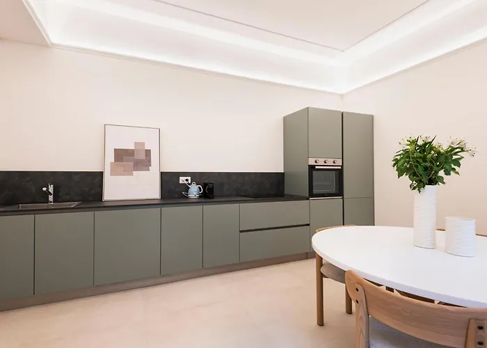 Relstay - Montenapoleone Apartment
