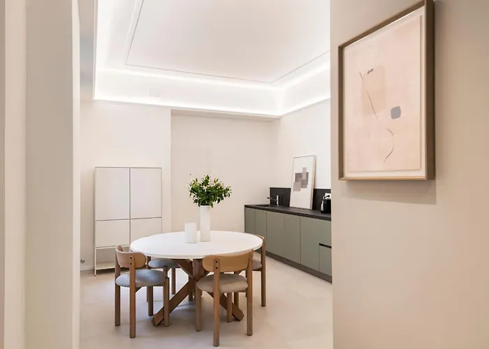 Relstay - Montenapoleone Apartment Milan