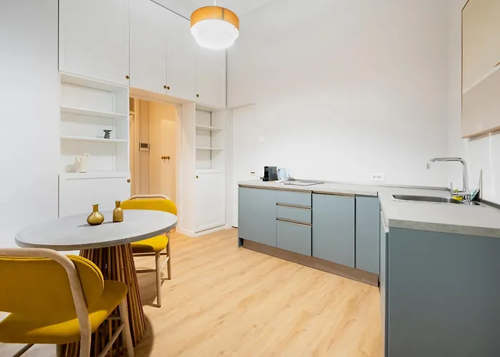 Apartment Relstay - Montenapoleone Milan