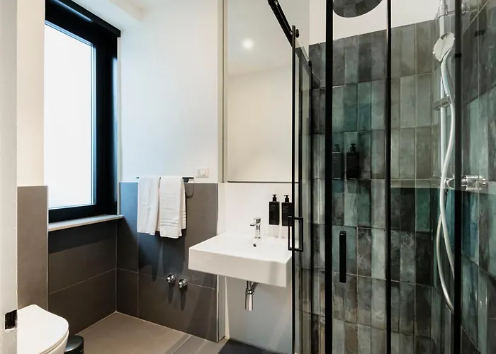 Relstay - Montenapoleone Milan