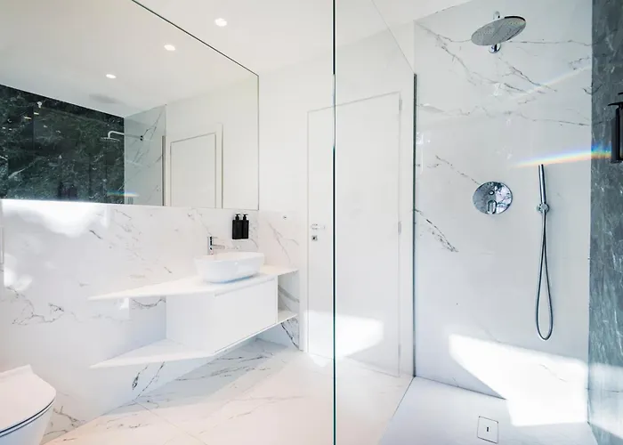 Relstay - Montenapoleone Apartment *
